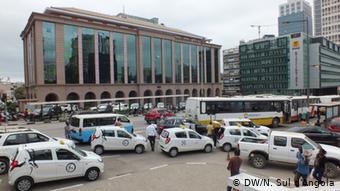 Angola Platz Largo da Mutamba in Luanda (DW/N. Sul d'Angola) Angola Platz Largo da Mutamba in Luanda (DW/N. Sul d'Angola)